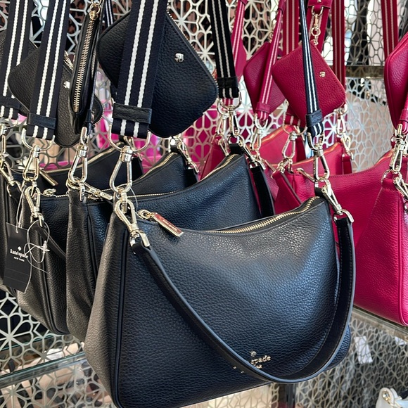 Kate Spade Rosie Shoulder Bag With Tech Attachment AirPod 
Black 
NWT - Picture 2 of 16